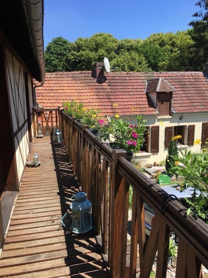 Au Fil De L'Eau & Gite "Le Jardin Du Moulin" Fourges Eksteriør bilde